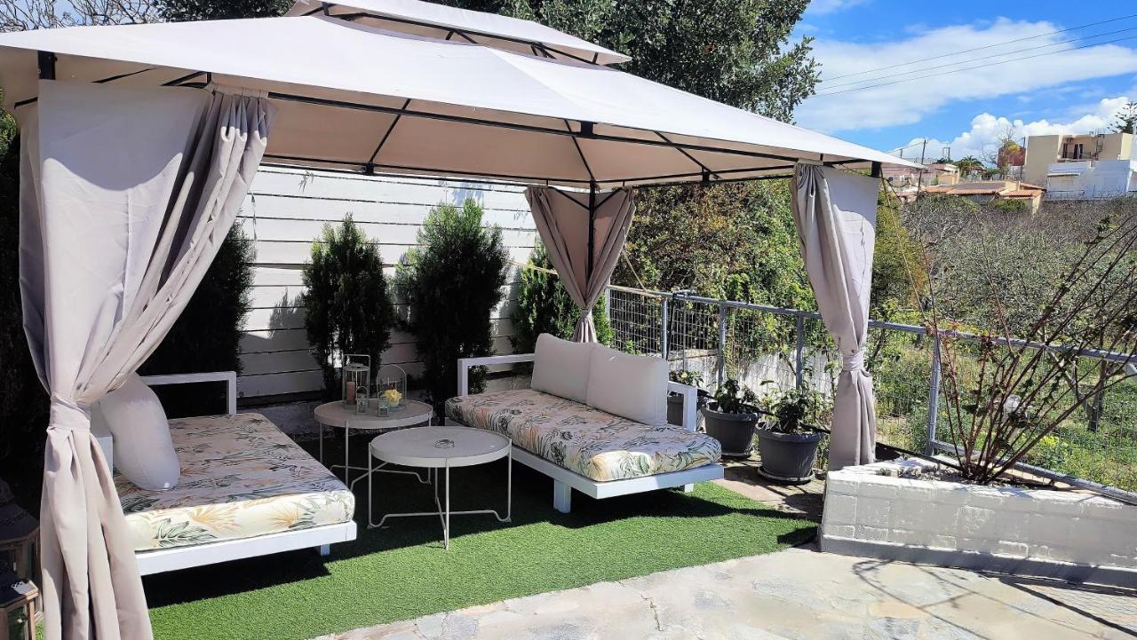 Hibiscus Home Aegina Exterior photo