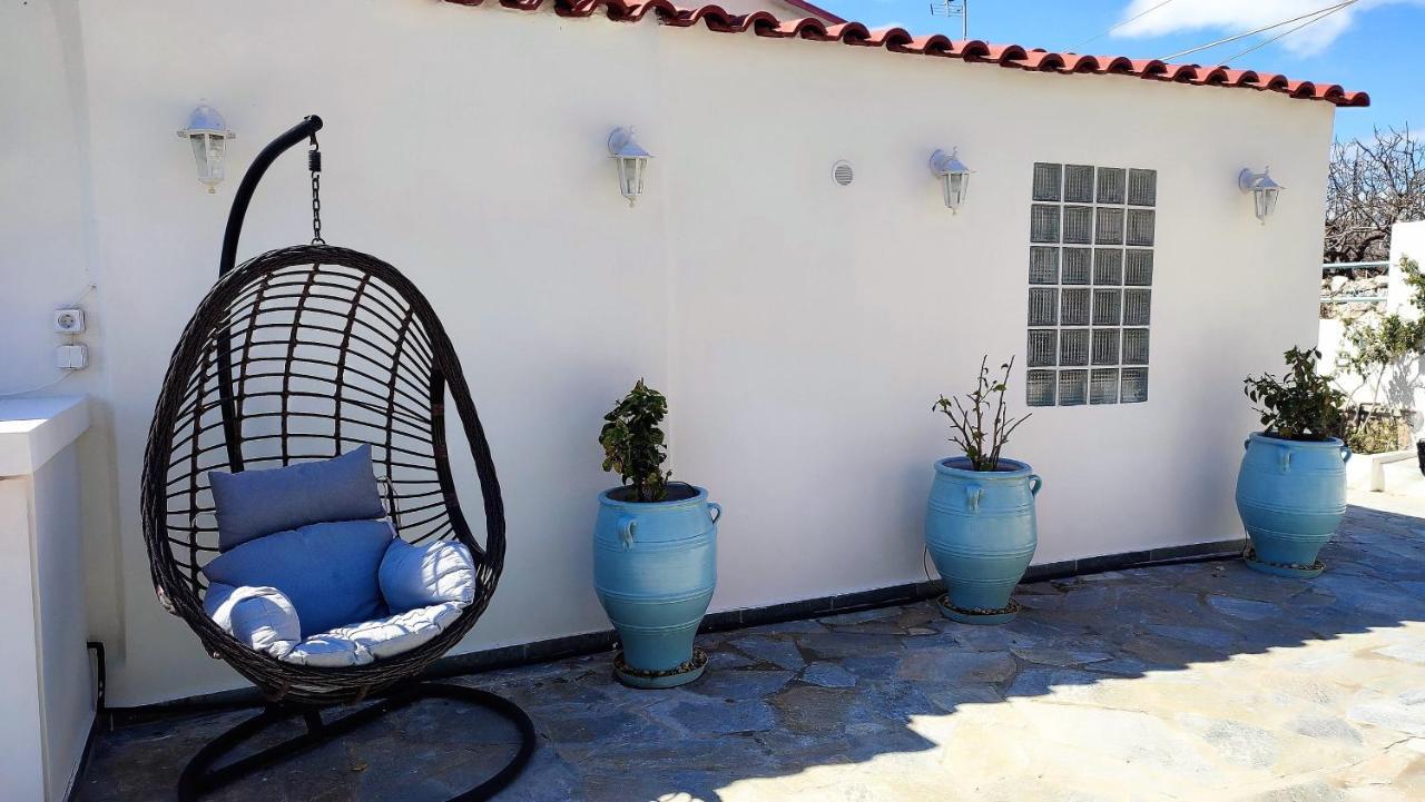 Hibiscus Home Aegina Exterior photo